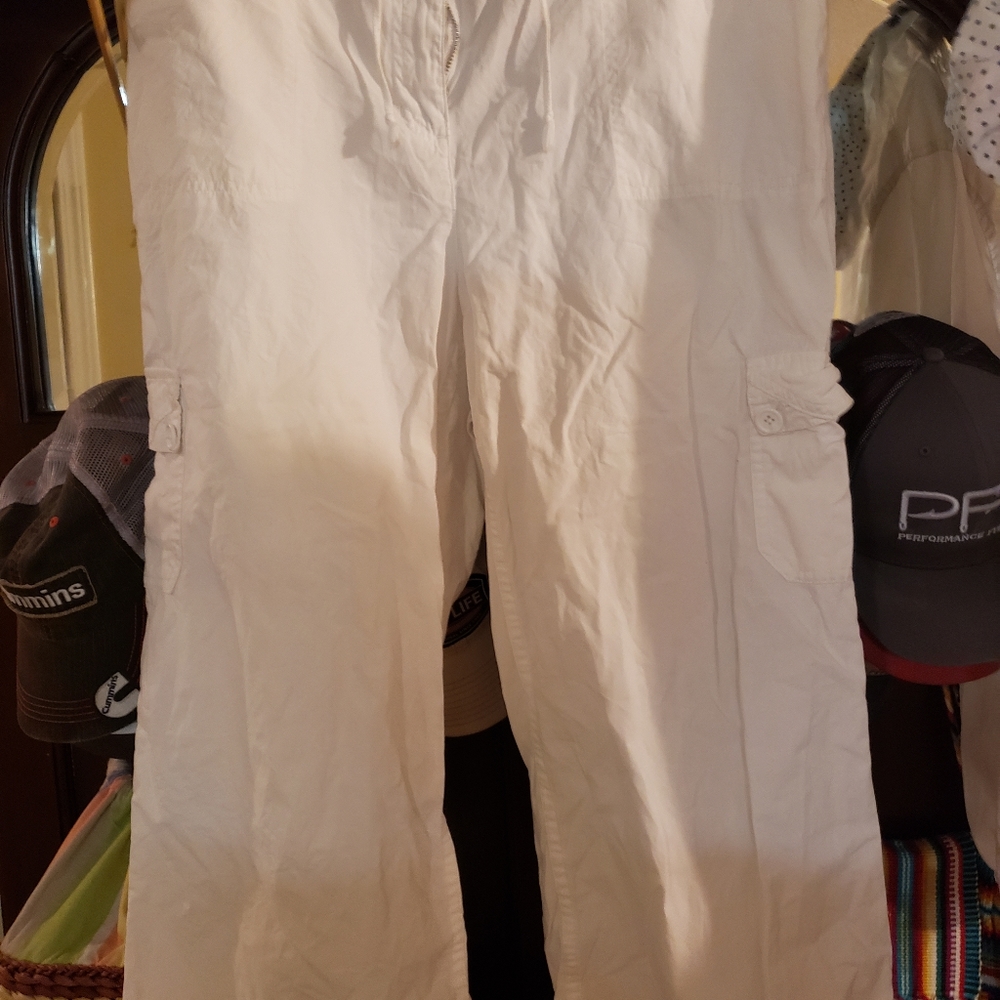 Capris - Picture 3 of 3